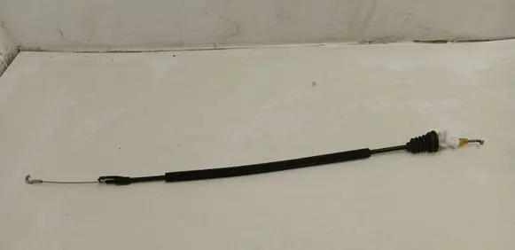 Volkswagen PASSAT B6 Front door cable line 