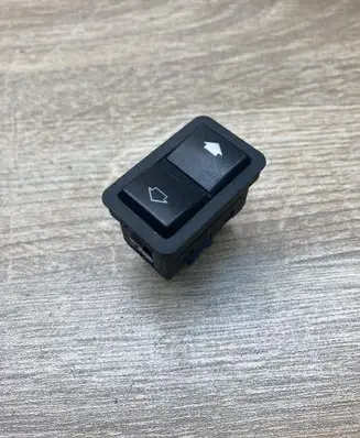 BMW 5 E39 Electric window control switch 8368932