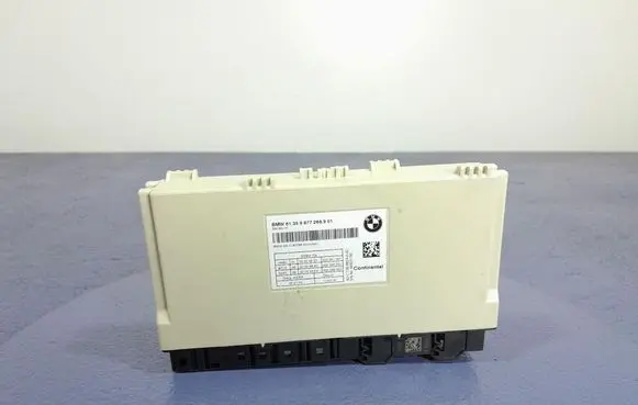Audi A4 S4 B7 8E 8H Seat control module 9877268