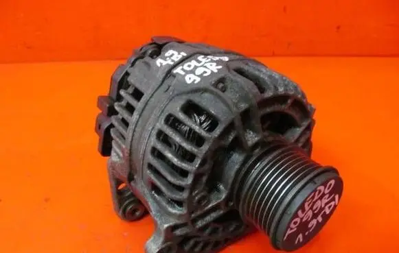 Seat Toledo II (1M) Generator/alternator 038903023L 0124325001