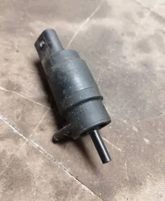 Mercedes-Benz S W220 Windscreen/windshield washer pump 3090179