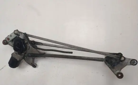 Honda CR-V Front wiper linkage and motor V26-0334