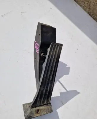 BMW 5 E60 E61 Accelerator throttle pedal 6772646