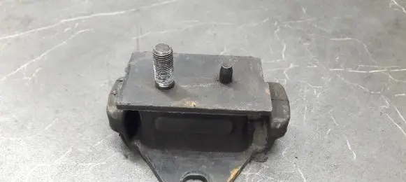 Toyota Hiace (H100) Gearbox mount 1236154220