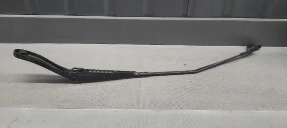 Volvo S40, V40 Front wiper blade arm 31276060
