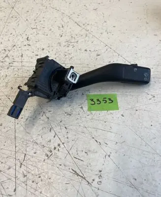 Volkswagen Golf V Wiper control stalk ANP80H023B DDD0024B