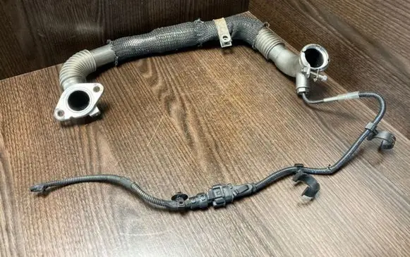 Iveco Daily 6th gen EGR valve line/pipe/hose 5801647605