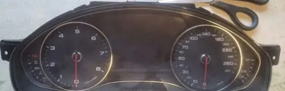 Audi A6 C7 Speedometer (instrument cluster) 4G8920930B