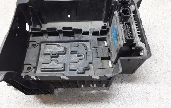Citroen C3 Battery box tray 9638079380