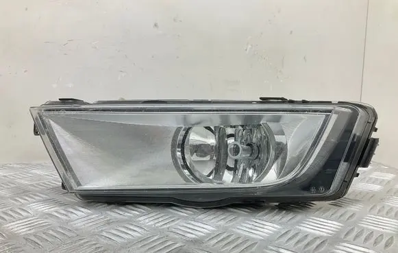 Skoda Octavia Mk3 (5E) Front fog light 5E0941699D
