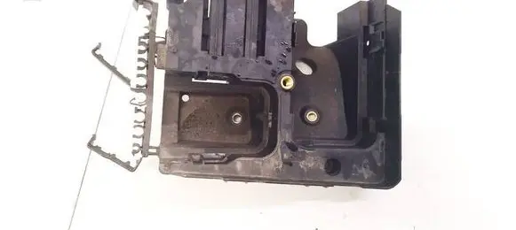 Volkswagen Tiguan Fuse box set 1K0907361B