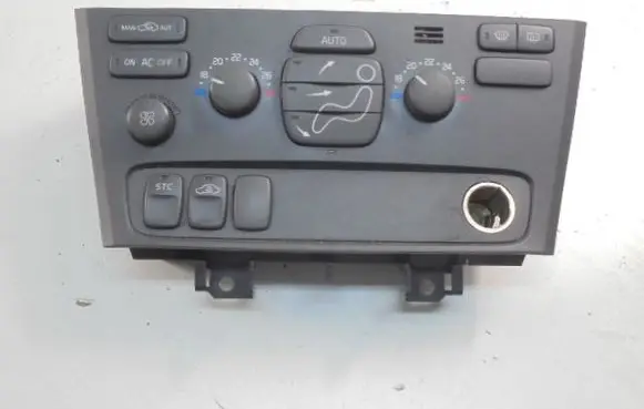 Volvo V70 Air conditioning/heating control unit 