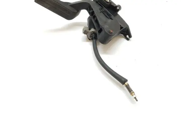 Chrysler Pacifica Accelerator throttle pedal