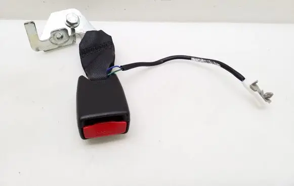Nissan Qashqai Rear seatbelt buckle