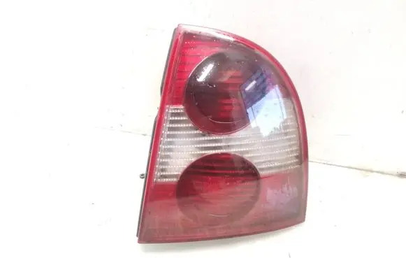 Volkswagen PASSAT B5.5 Rear/tail lights