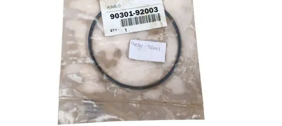 Toyota Corolla E110 Front wheel hub 9030192003