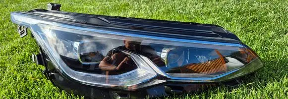 Volkswagen Golf VIII Headlight/headlamp 5H1941060