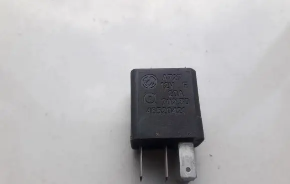 Alfa Romeo 147 Other relay A727 46520421