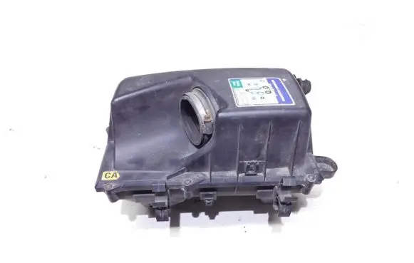 Opel Signum Air filter box 382131589
