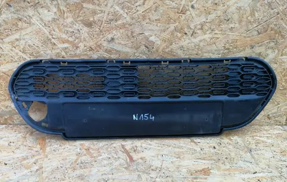 Peugeot 107 Front bumper upper radiator grill 53111-0H050