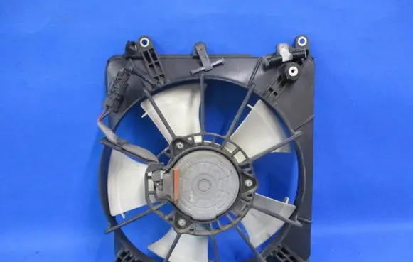 Electric radiator cooling fan