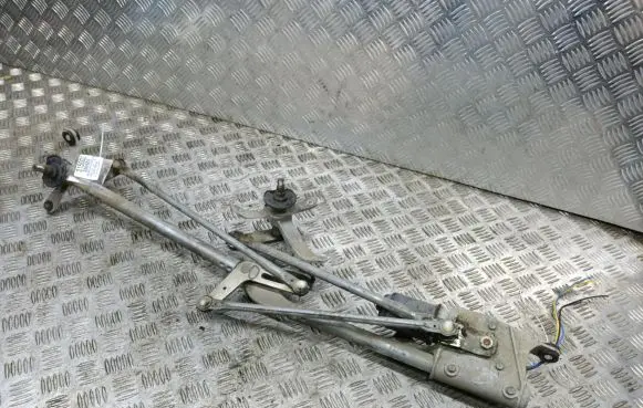 Honda Civic Front wiper linkage 