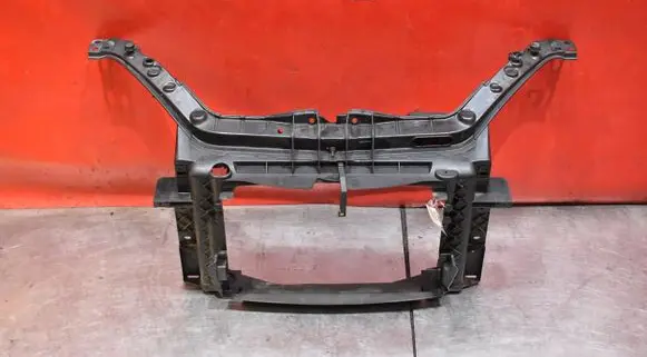 Mazda 2 Front bodywork piece WSHM1C231B