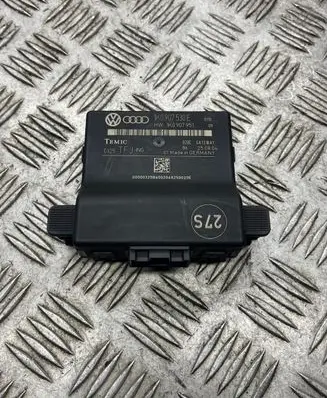 Volkswagen Touran I Gateway control module 1K0907530E 1K0907951