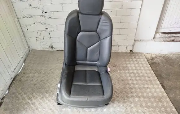 Porsche Cayenne (92A) Front passenger seat 