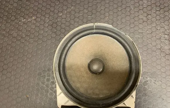 Honda CR-V Front door speaker EAS16P647E5 5930T74