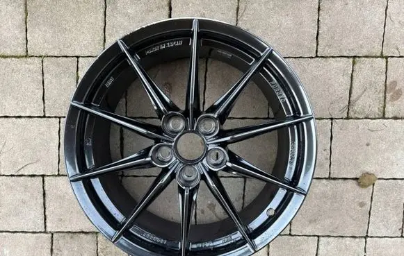 Toyota Yaris XP210 R18 alloy rim 