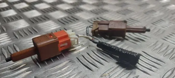 Brake pedal sensor switch
