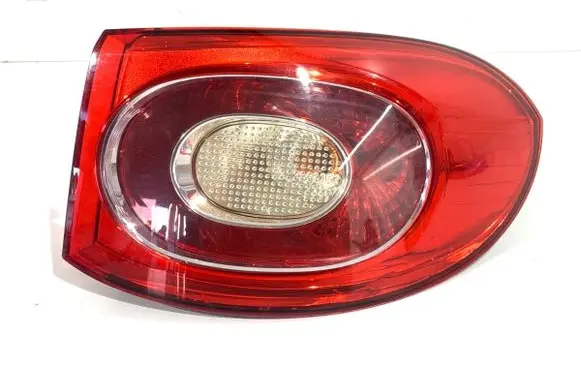 Volkswagen Tiguan Rear/tail lights 5N0945096H