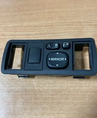 Toyota Avensis T250 Wing mirror switch 183575