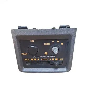 Mitsubishi Pajero Climate control unit MB813315
