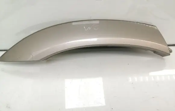 Suzuki Grand Vitara I Rear fender molding trim 7758052D00