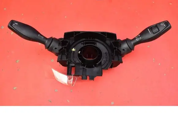 Ford B-MAX Other switches/knobs/shifts 8A6T13N064BG