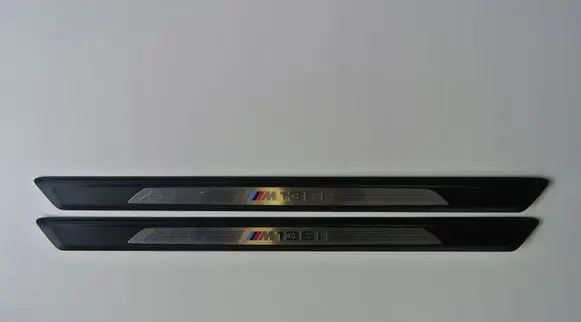 Front sill trim cover