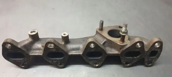 KIA Sorento Exhaust manifold