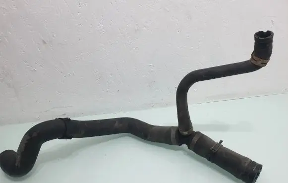 Opel Zafira B Coolant pipe/hose 