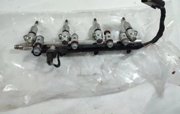 Chevrolet Camaro Fuel injection system set 12689354