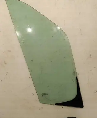 Renault Master III Front triangle window/glass AS2M3240DOT682 43R001582