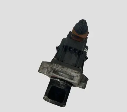 Opel Insignia A EGR valve 55566052