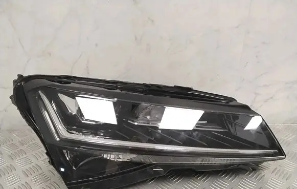 Skoda Superb B8 (3V) Headlight/headlamp 3V1941016D