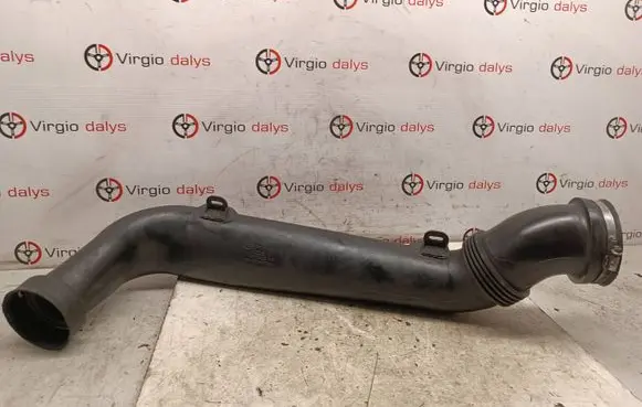 Land Rover Discovery 3 - LR3 Air intake hose/pipe PHD000603 U611A 4619625902