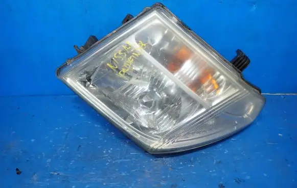 Nissan Pathfinder R51 Headlight/headlamp