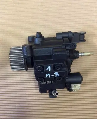 Fuel injection high pressure pump