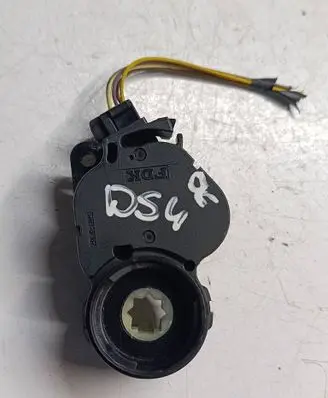 Citroen DS4 Air flap motor/actuator T1002120V 01C18D3D