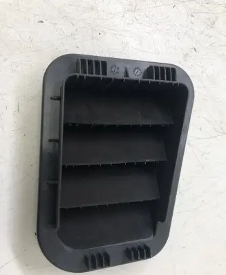 Hyundai i20 (BC3 BI3) Quarter panel pressure vent 975111H0300