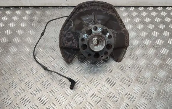 Mercedes-Benz A W169 Front wheel hub